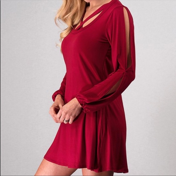 Red Mini Dress With Sleeve Slits - Picture 3 of 4